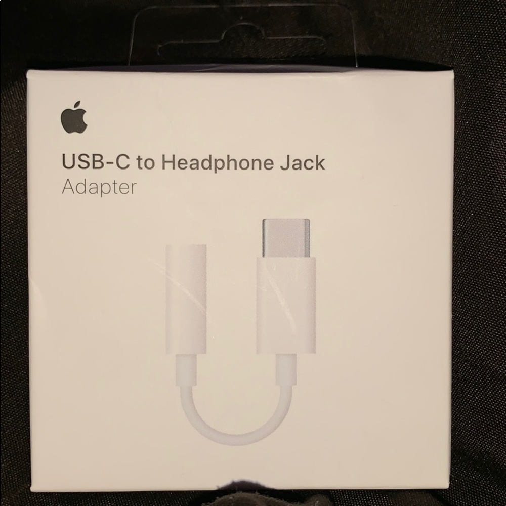 APPLE USB-c headphone adapter